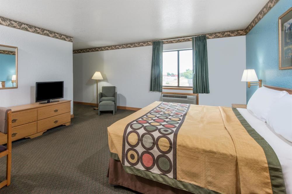 Super 8 By Wyndham Uniontown Pa Hotel Eksteriør billede