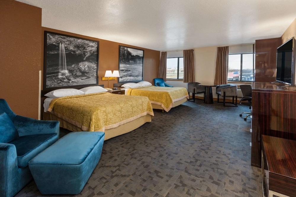 Super 8 By Wyndham Uniontown Pa Hotel Eksteriør billede