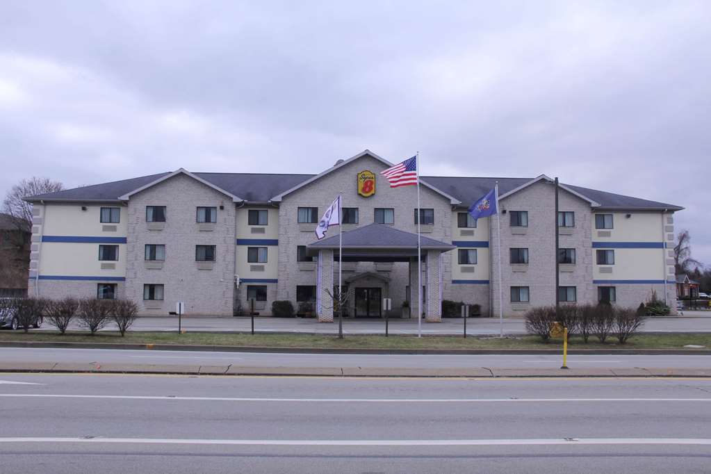 Super 8 By Wyndham Uniontown Pa Hotel Eksteriør billede